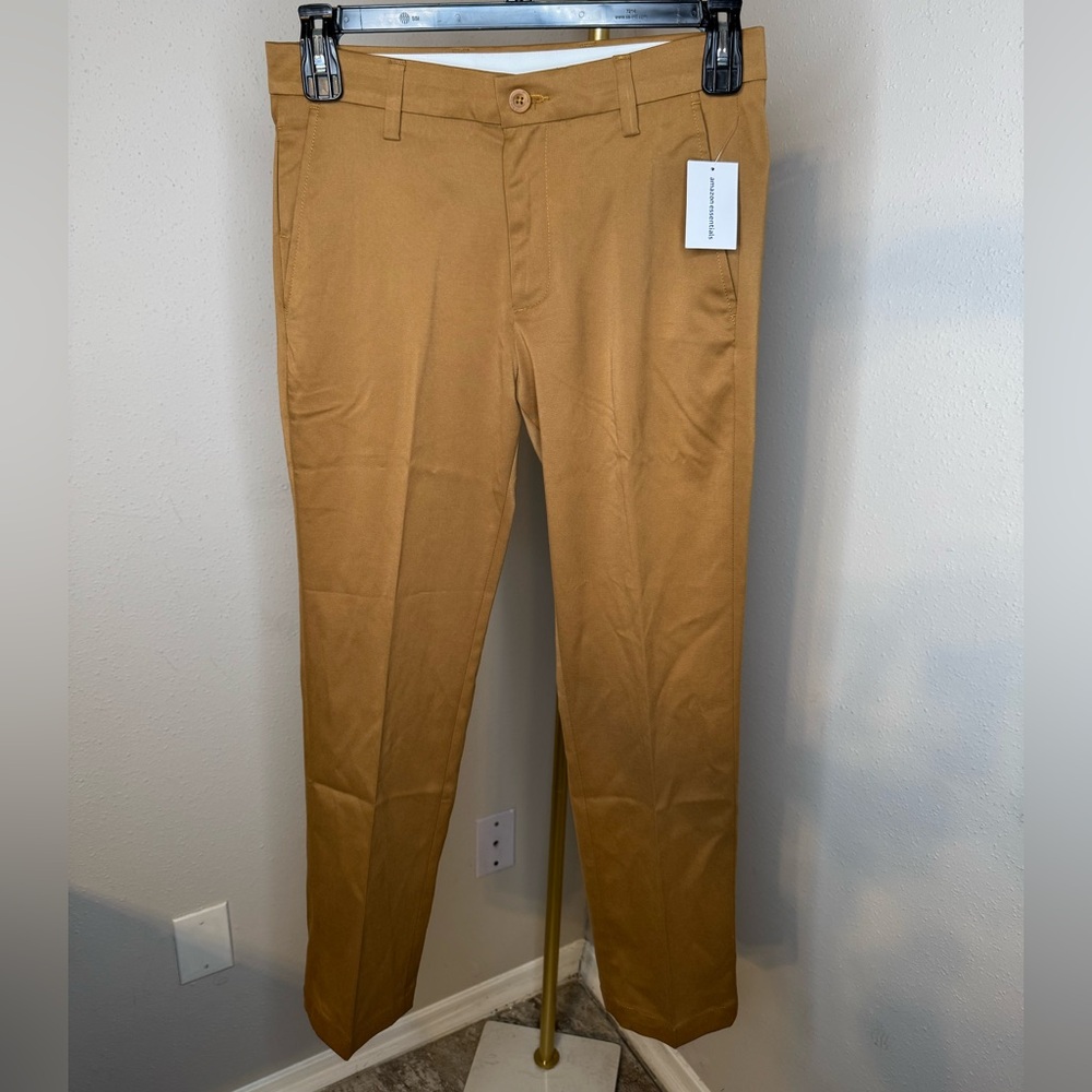 NWT Men’s Amazon Essentials Golf Pant